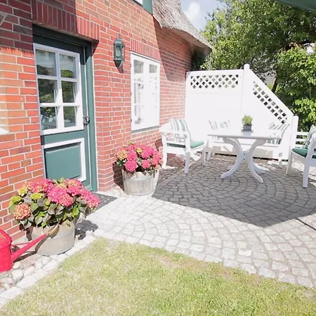 Suetjers Hues - Kleines Nest Apartment Oldsum